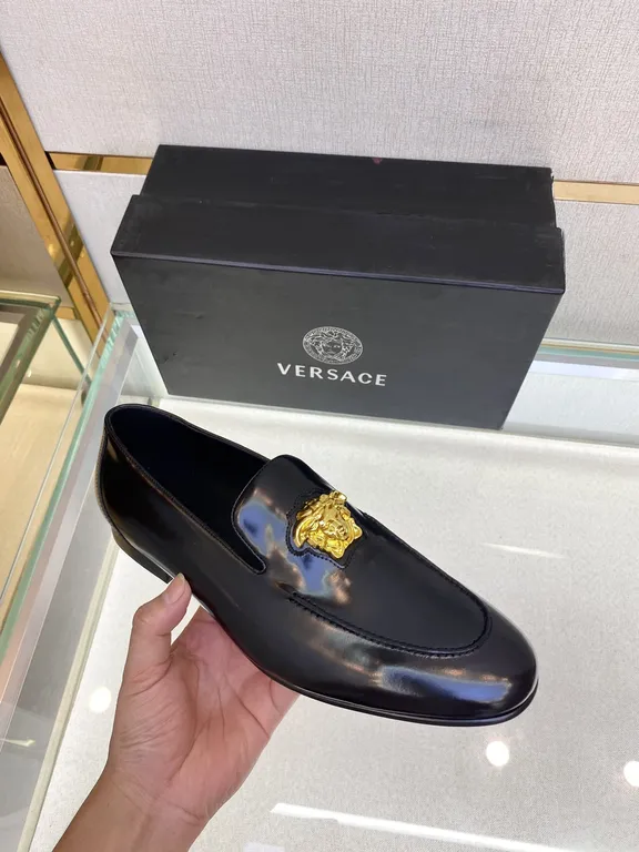 Versace Shoe 